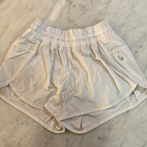 White Lululemon shorts size 4